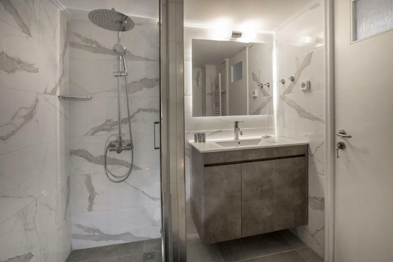 Roomy And Comfortable Apartment Near Acropolis By Ghh Athén Kültér fotó