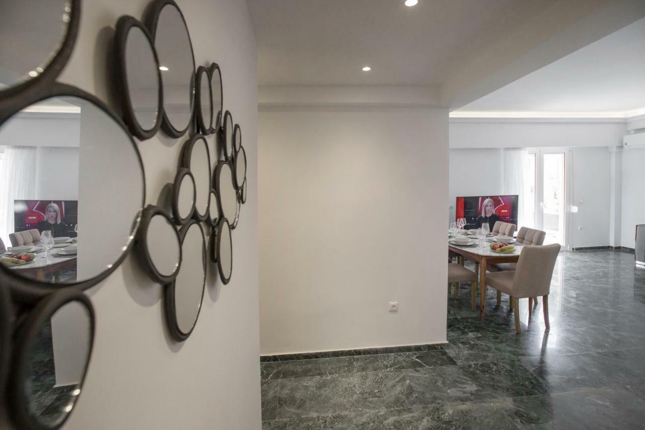 Roomy And Comfortable Apartment Near Acropolis By Ghh Athén Kültér fotó